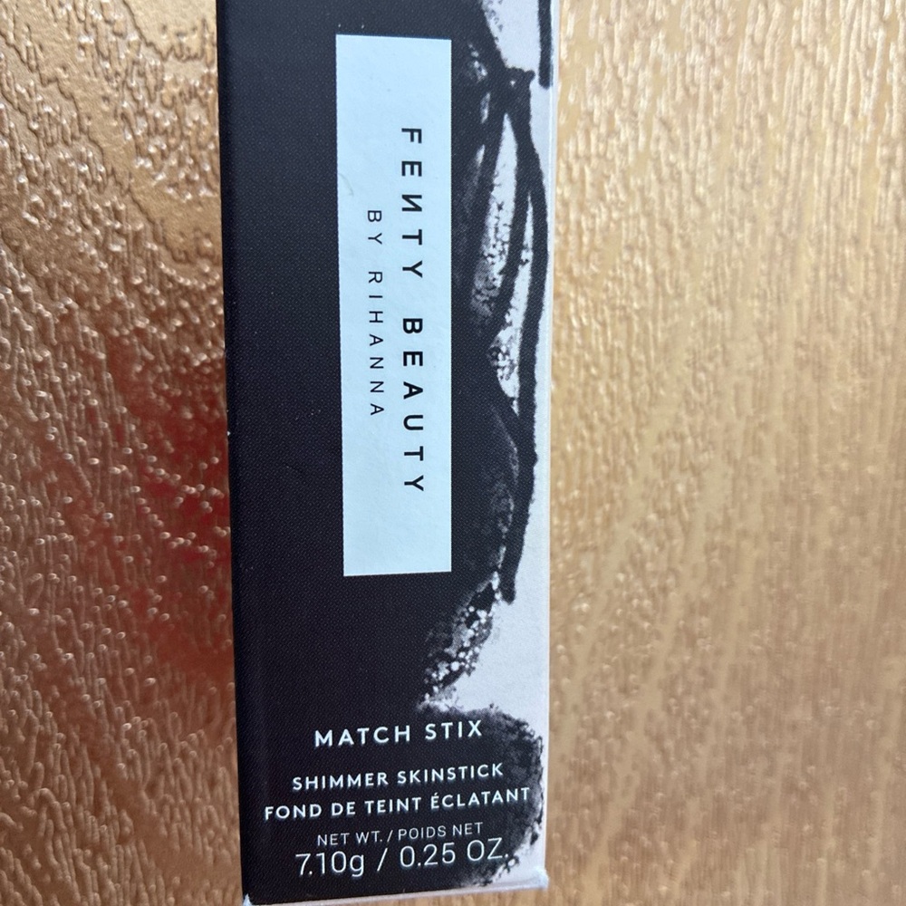 Fenty Beauty Shimmer Skinstick - Radiant Gold